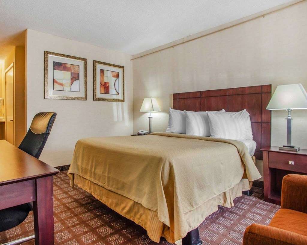 Quality Inn Pottstown | 61 W King St, Pottstown, PA 19464, USA | Phone: (610) 326-6700