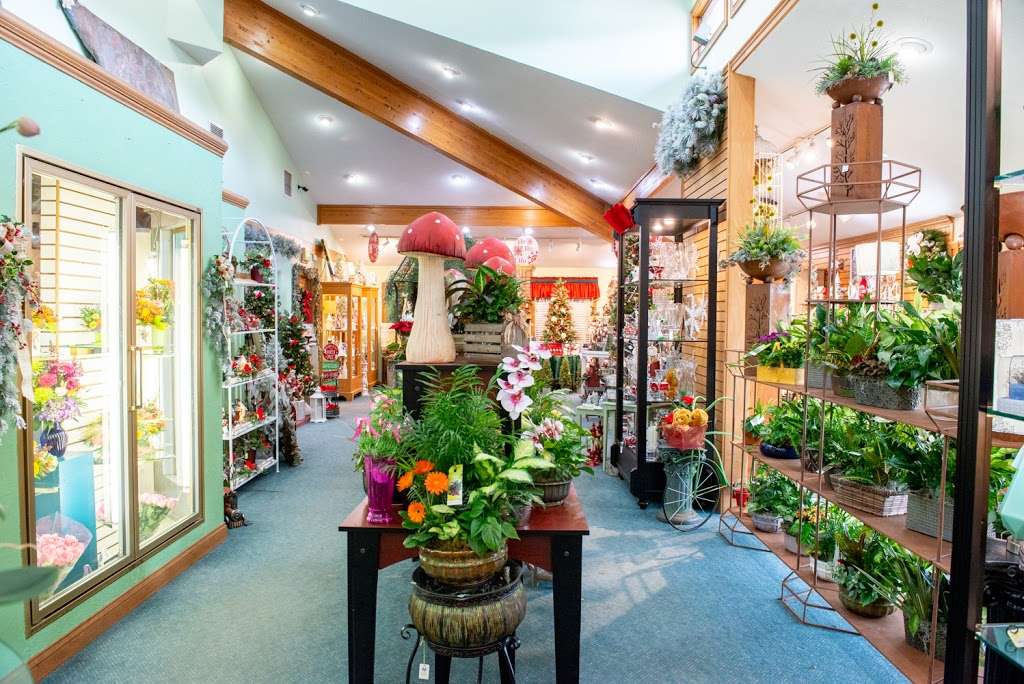 Steves Flowers and Gifts | 3150 Thompson Rd, Indianapolis, IN 46227, USA | Phone: (317) 787-3431