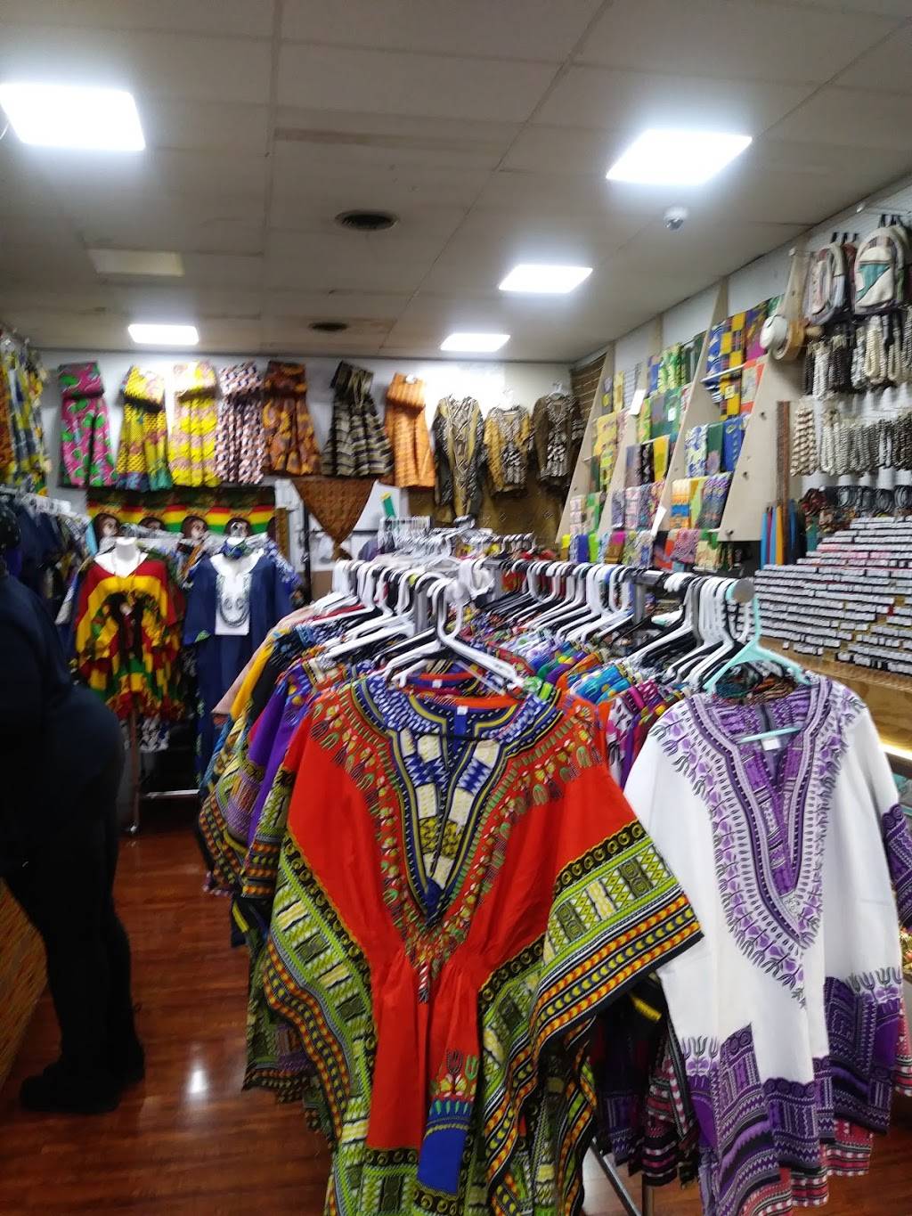 African Art & Accessories | 4720 Millbranch Rd, Memphis, TN 38116, USA | Phone: (901) 348-5240