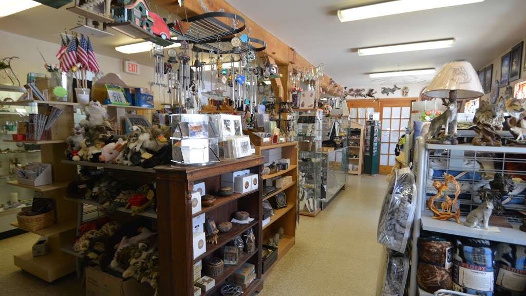 The Buck Stop Gift Shop | Camp Taylor, 85 Mt Pleasant Rd, Columbia, NJ 07832, USA | Phone: (908) 496-4333