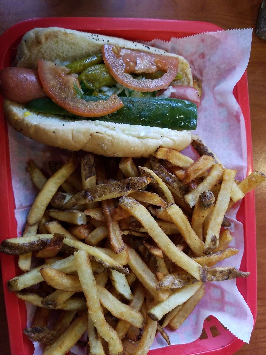 Firehouse dogs | 1820 W Irving Park Rd, Schaumburg, IL 60193, USA | Phone: (847) 565-4110