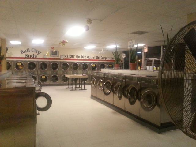 Bull City Suds Laundromat | 1203 University Dr, Durham, NC 27707, USA | Phone: (919) 489-3292