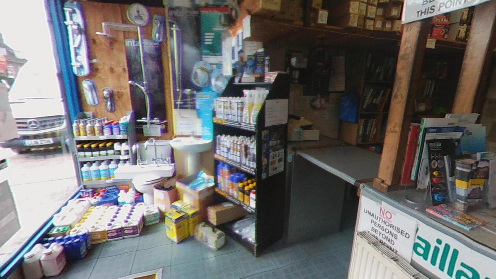 Demos D & Sons Ltd London | 568 Lordship Ln, Wood Green, London N22 5BY, UK | Phone: 020 8889 6476