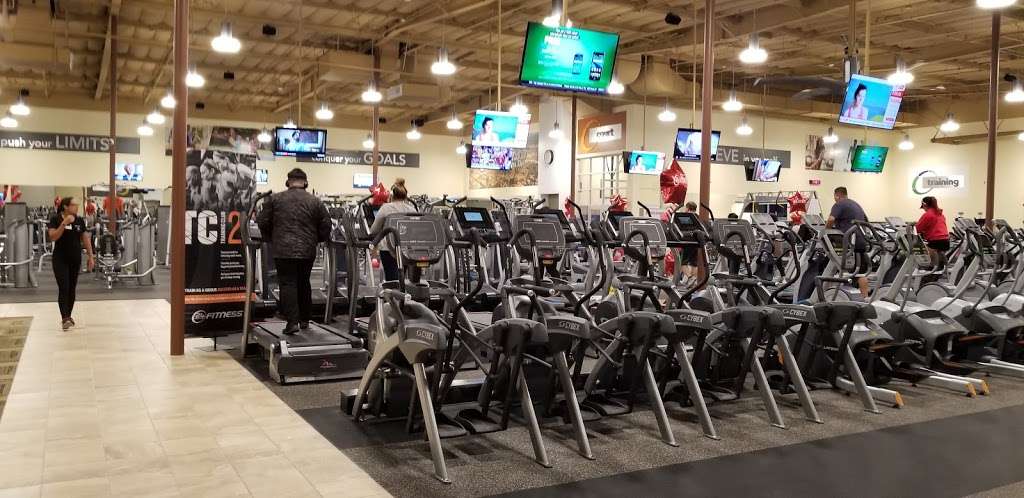 24 Hour Fitness | 1400 W Edinger Ave, Santa Ana, CA 92704, USA | Phone: (657) 273-5919