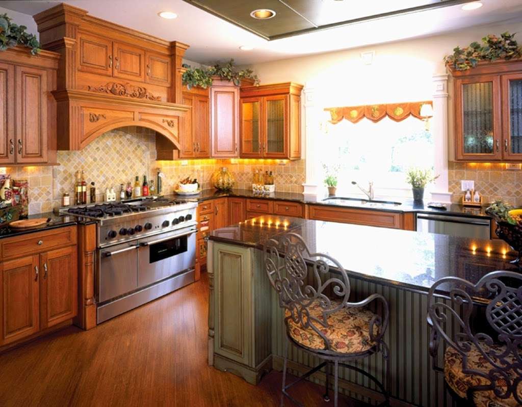 Colonial Kitchen & Bath Cabinetry, Inc | 2300 E Church St # 4, Sandwich, IL 60548 | Phone: (815) 786-9401