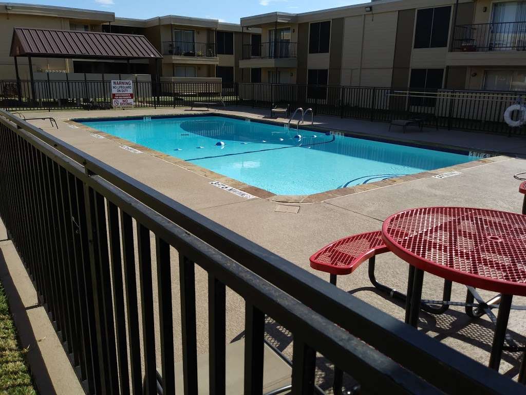 Summer Glen Apartments | 9624 Rolling Rock Ln, Dallas, TX 75238 | Phone: (972) 850-0010