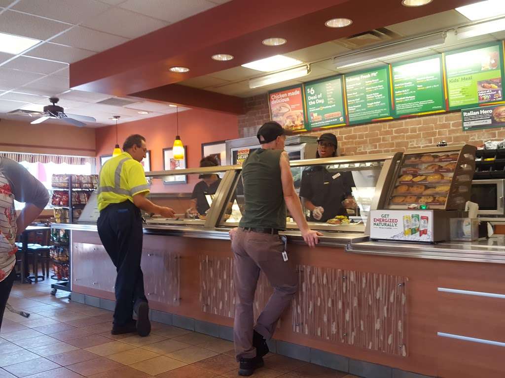 Subway | 5757 W Glendale Ave, Glendale, AZ 85301, USA | Phone: (623) 939-4791