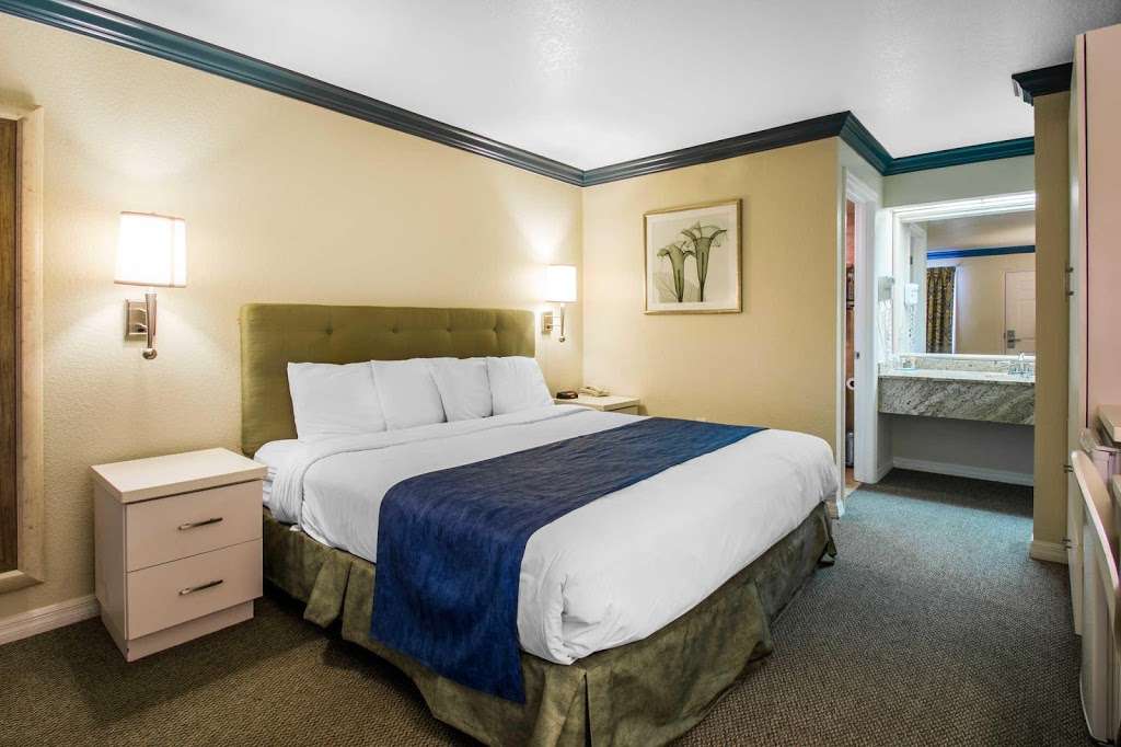 Quality Inn Maingate West | 9330 W US-192, Clermont, FL 34714, USA | Phone: (863) 547-8804