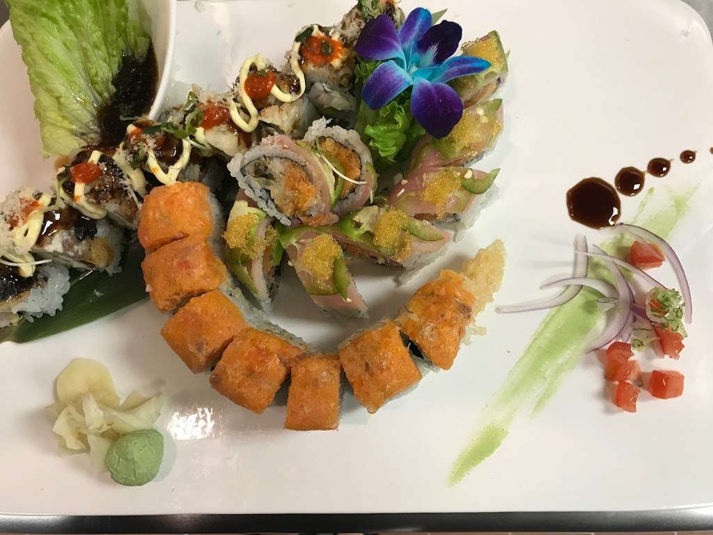 Fo Japanese Bistro | 5081 Waterway Dr, Dumfries, VA 22025, USA | Phone: (703) 680-1888