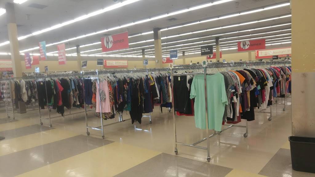 Value Village | 4322 Walker Rd Bldg 1, Windsor, ON N8W 3T6, Canada | Phone: (519) 250-0199