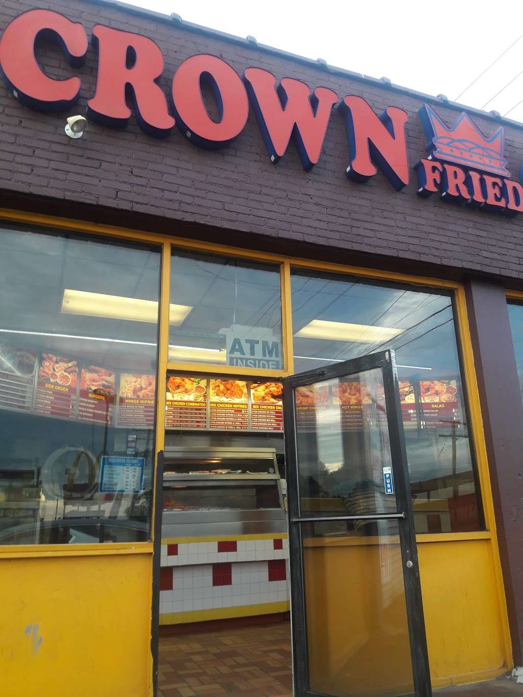 Crown Fried Chicken | 828 South N Washington Ave, Scranton, PA 18505, USA | Phone: (570) 341-5566