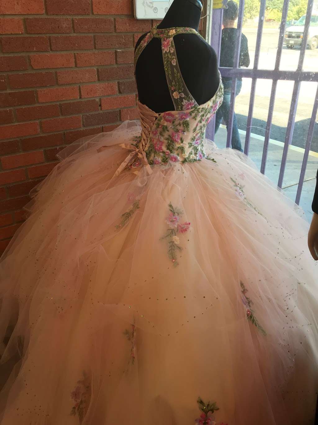 Galdinas Dresses | 3601 West Ave, San Antonio, TX 78213 | Phone: (210) 896-4458