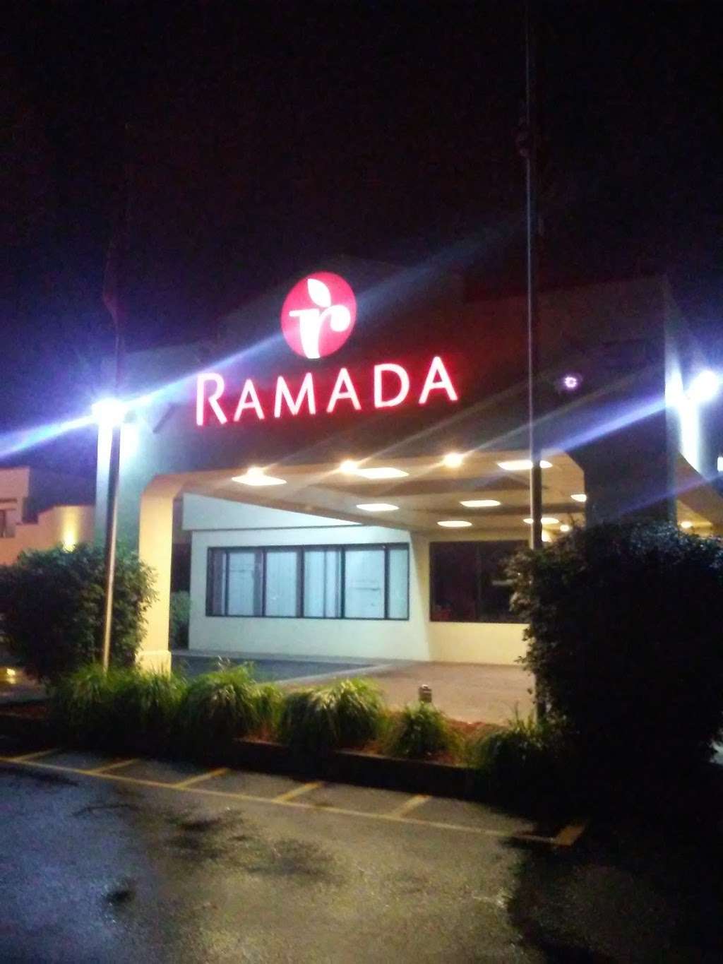 Ramada by Wyndham Yonkers | 125 Tuckahoe Rd, Yonkers, NY 10710, USA | Phone: (914) 821-6625
