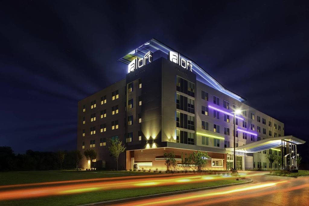 Aloft Wichita | 3642 N Oliver Ave, Wichita, KS 67220, USA | Phone: (316) 744-1100