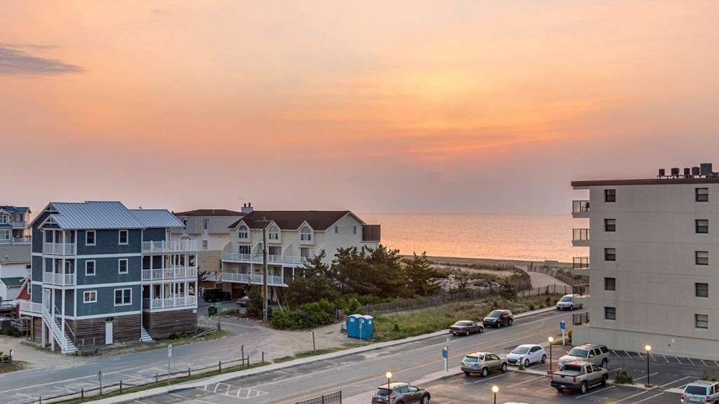 Quality Inn & Suites Oceanblock | 14502 Coastal Hwy, Ocean City, MD 21842 | Phone: (410) 250-1155