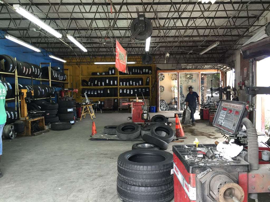 D&E Tires | 110 NW 15th St #6, Pompano Beach, FL 33060, USA | Phone: (954) 951-6007