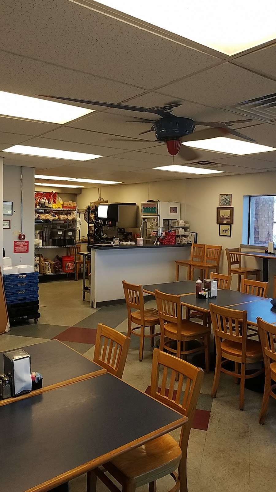 The Taxiway Cafe | 730 Ferris Rd, Lancaster, TX 75146, USA | Phone: (972) 227-2233