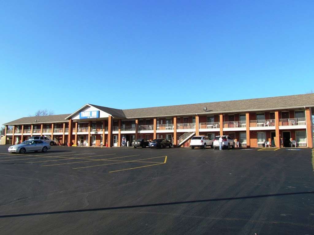 Travel Inn & Suites Frankfort, IN | 2050 E Wabash St, Frankfort, IN 46041, USA | Phone: (765) 654-5592