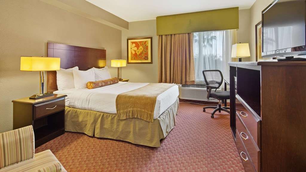 Best Western Orlando Convention Center Hotel | 6301 Westwood Blvd, Orlando, FL 32821, USA | Phone: (407) 313-4100