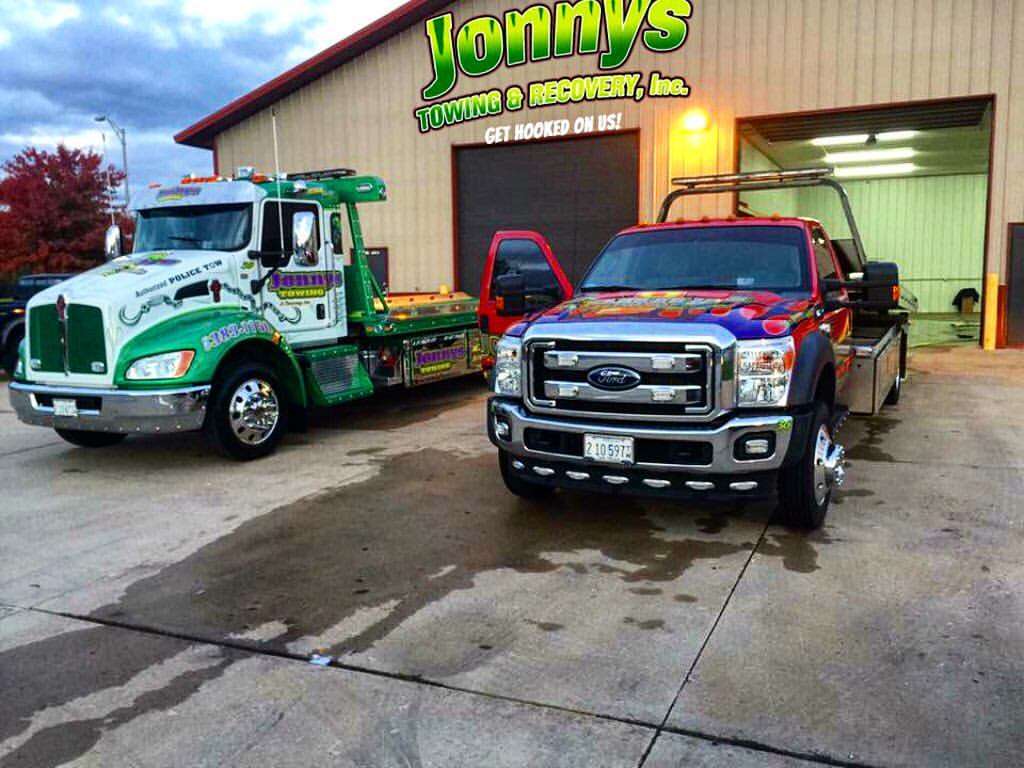Jonnys Towing & Recovery Inc. | 2040 N Raynor Ave #1, Crest Hill, IL 60403, USA | Phone: (779) 379-5979