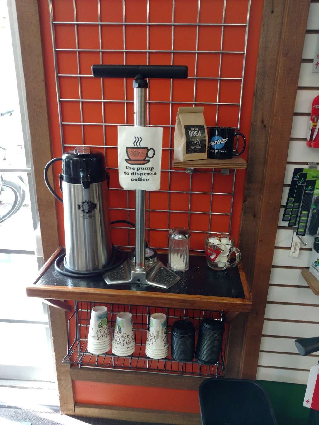 Pedal & Spoke, Ltd. | 157 S Lincolnway St, North Aurora, IL 60542, USA | Phone: (630) 892-1010