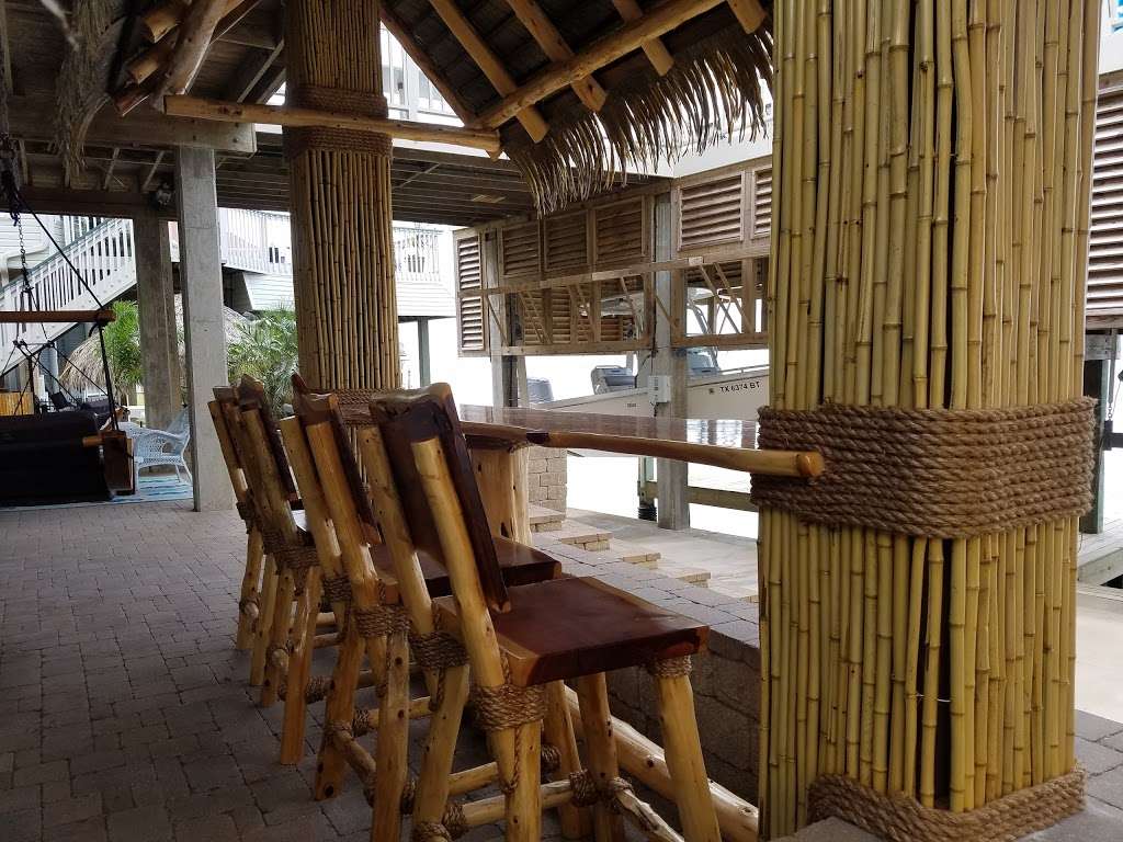 Paradise Palapas - Tiki Huts & Outdoor Furniture | 701 Newman Rd, La Marque, TX 77568, USA | Phone: (281) 910-9101