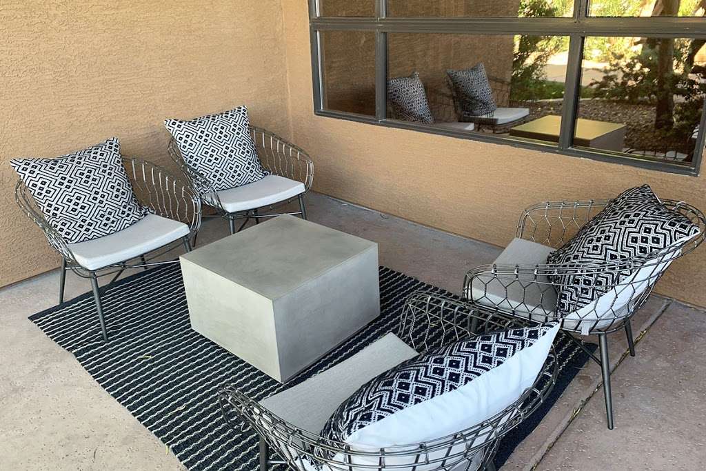 RidgeGate Apartments | 2811 W Deer Valley Dr, Phoenix, AZ 85027, USA | Phone: (833) 733-6281