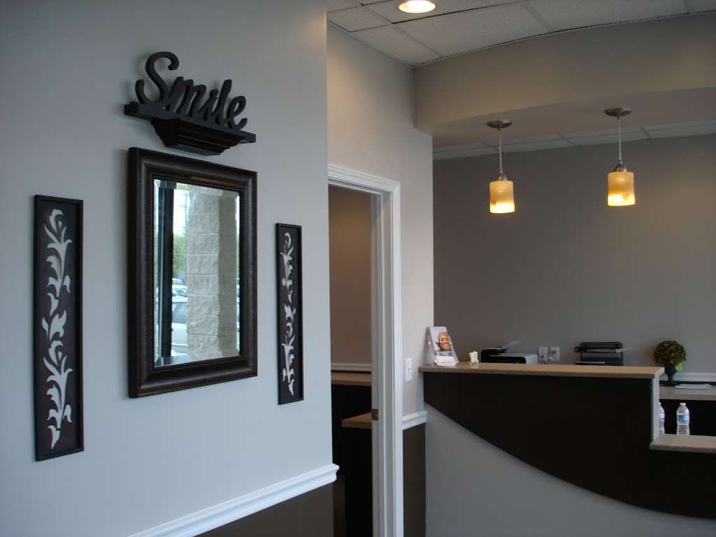 Round Lake Family Dentistry | 425 N Wilson Rd, Round Lake, IL 60073, USA | Phone: (847) 740-0217