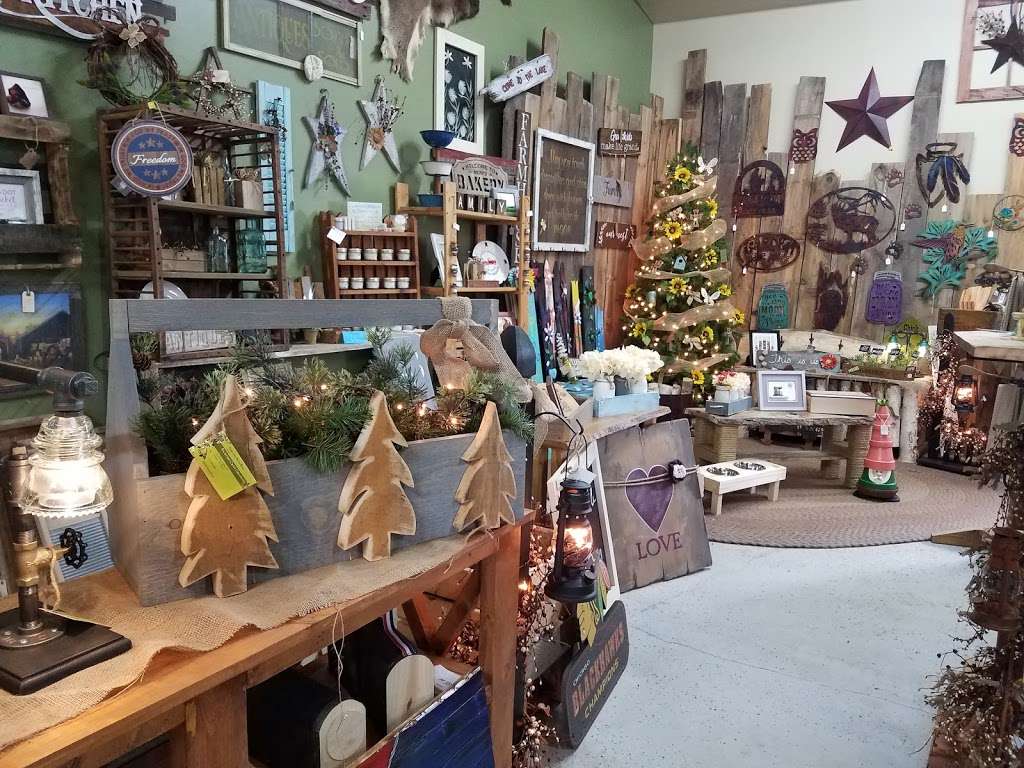 T & R Garden Center and Gift Shop | 14867 Russell Rd, Russell, IL 60075, USA | Phone: (847) 395-7708