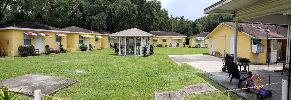 Miami Court Cottages | 6805 New Tampa Hwy, Lakeland, FL 33815, USA | Phone: (863) 802-9706