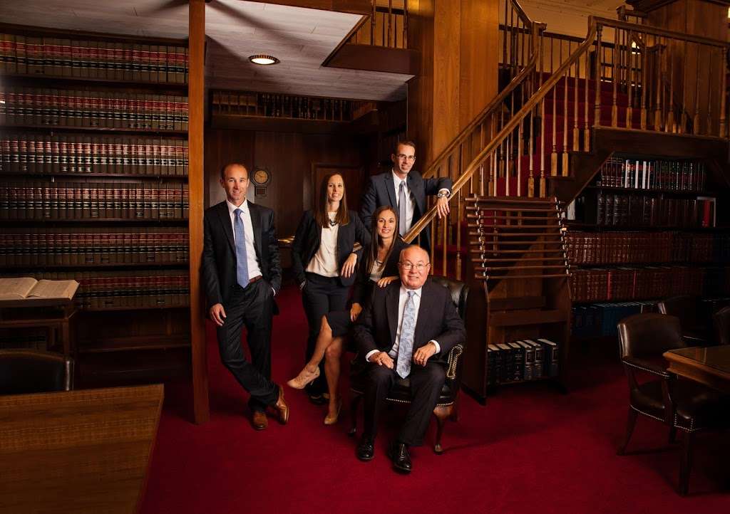 Cantlin Law Firm | 760 E Etna Rd, Ottawa, IL 61350, USA | Phone: (815) 433-4712