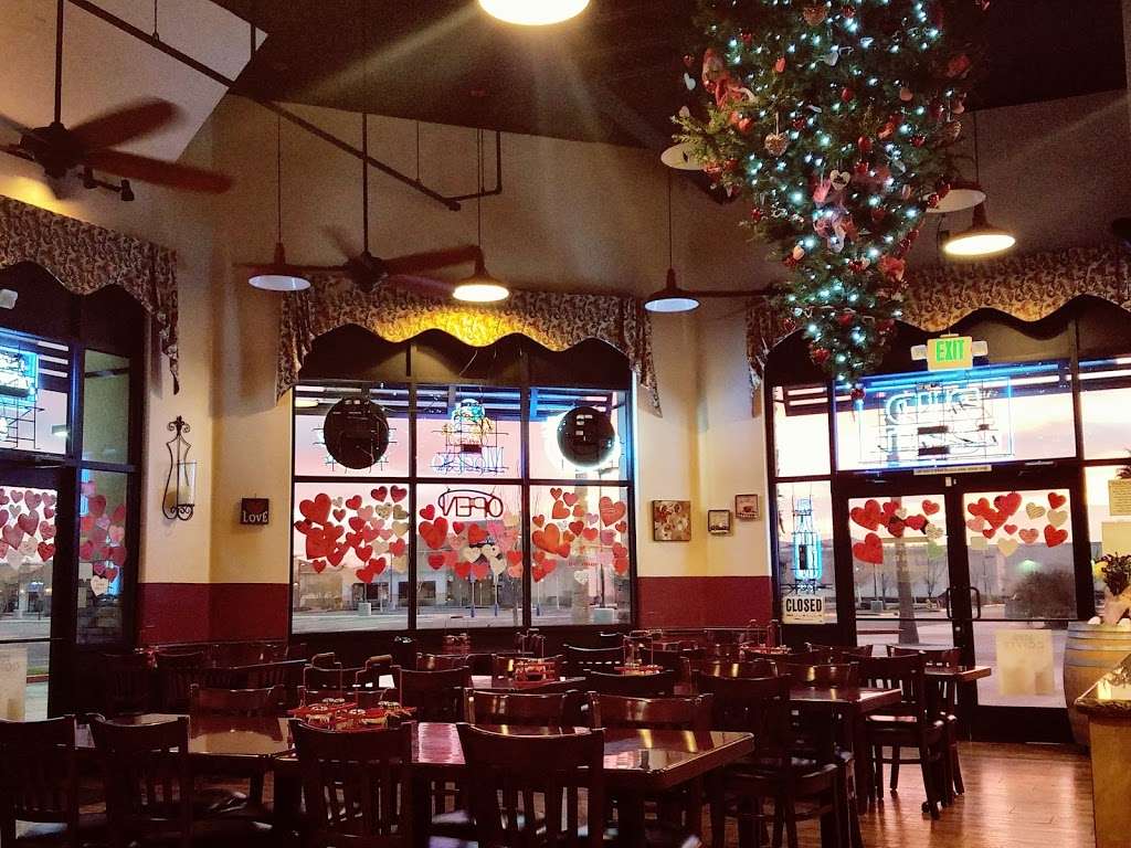 Giuseppes Italian Restaurant | 18855 Bear Valley Rd, Apple Valley, CA 92308, USA | Phone: (760) 247-1999