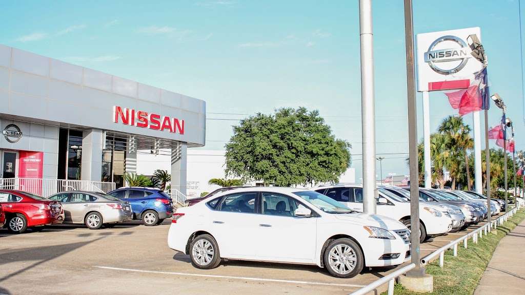 David McDavid Nissan | 11911 Gulf Fwy, Houston, TX 77034, USA | Phone: (832) 554-9746