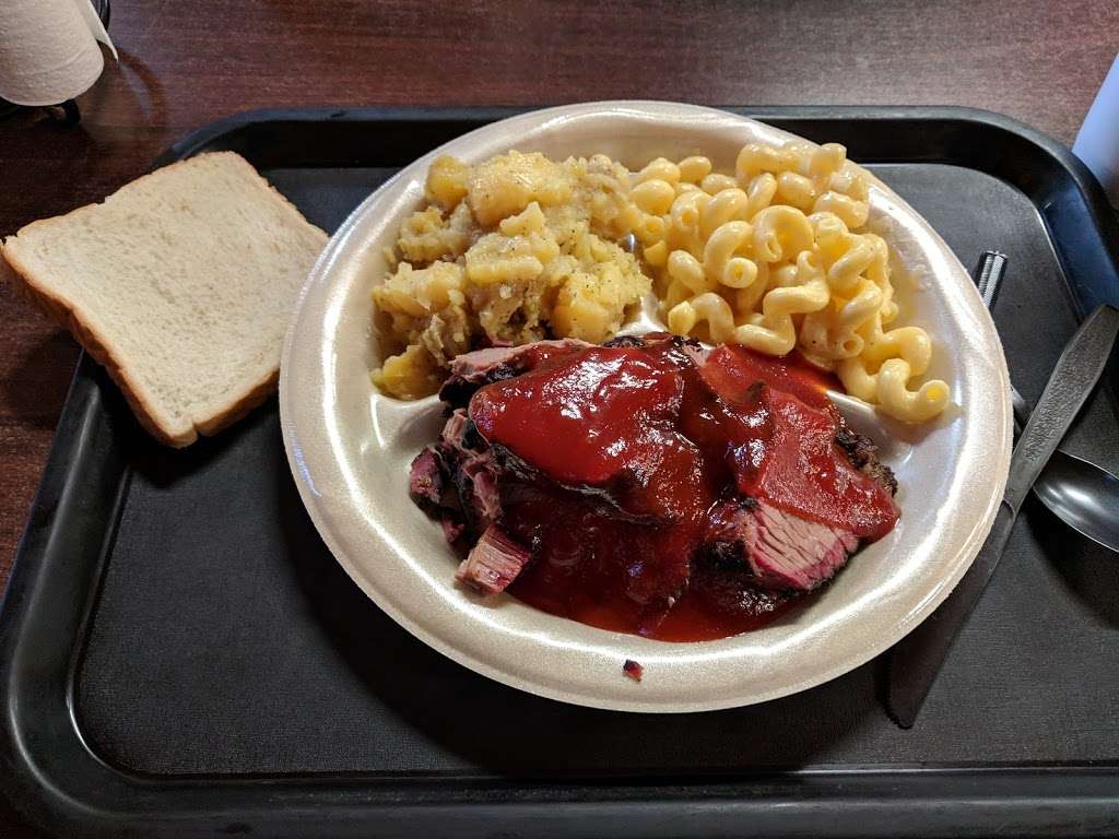 Smokin R BBQ | 226 E Brazos Ave, West Columbia, TX 77486, USA | Phone: (979) 345-6162