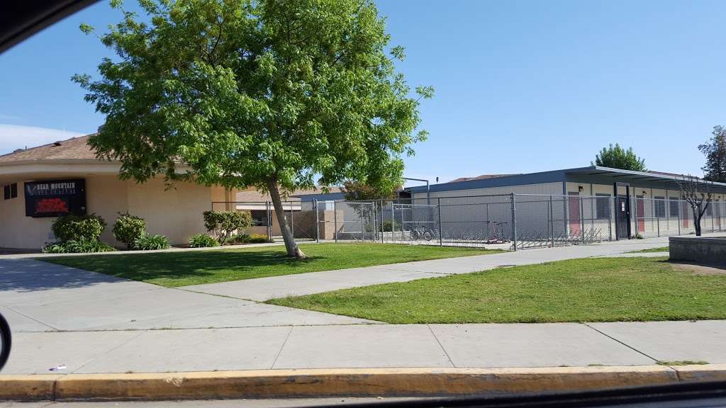 Bear Mountain Elementary School | 1501 Hood St, Arvin, CA 93203, USA | Phone: (661) 854-6590