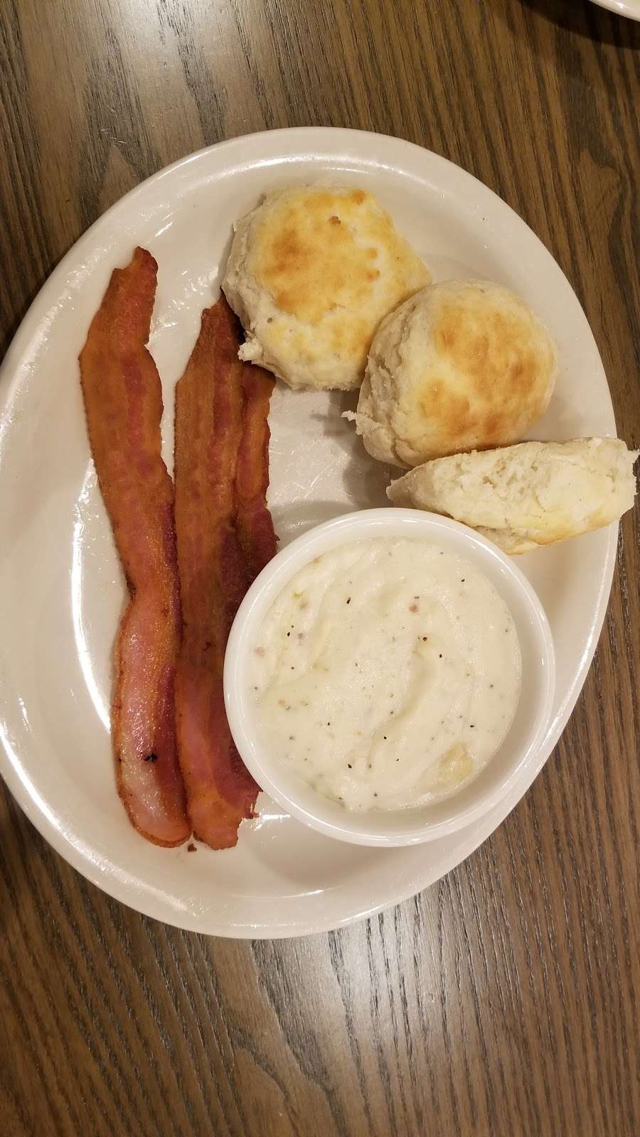 Cracker Barrel Old Country Store | 6751 E 163rd St, Belton, MO 64012, USA | Phone: (816) 318-9665