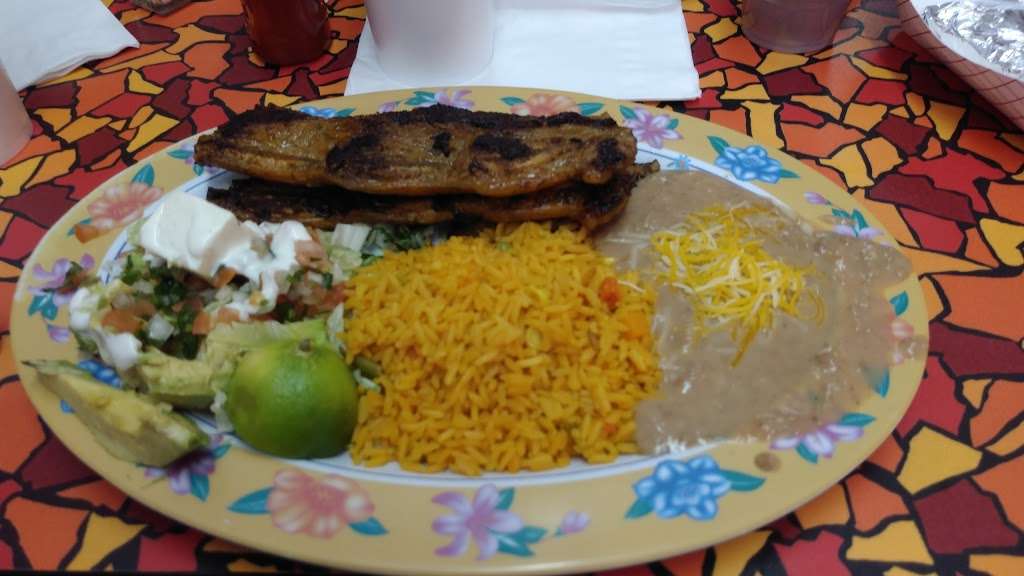 El Quetzalteco Grill | 11707 Nokesville Rd, Bristow, VA 20136, USA | Phone: (703) 335-1828