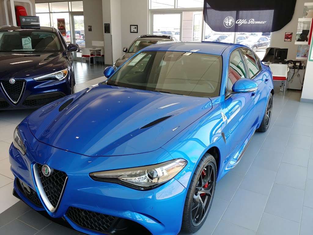 Alfa Romeo of Clear Lake | 15695 Gulf Fwy, Webster, TX 77598, USA | Phone: (281) 677-4300