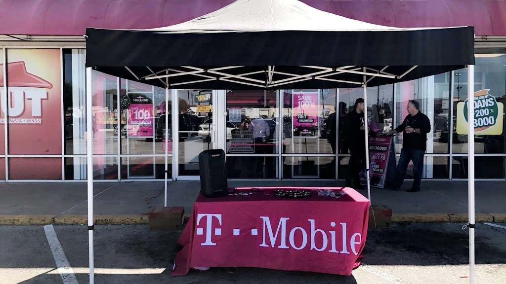 T-Mobile | 4407 W Fuqua Rd Suite F, Houston, TX 77045, USA | Phone: (713) 433-3948