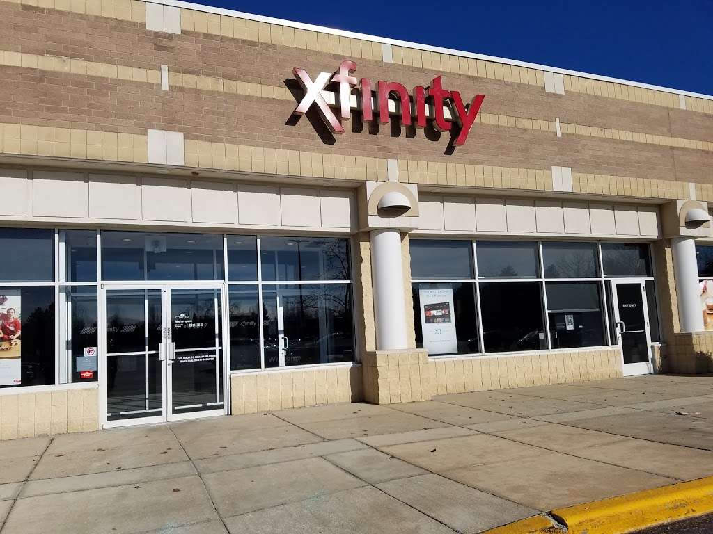 Xfinity Store by Comcast | 1122 W Boughton Rd, Bolingbrook, IL 60440, USA | Phone: (800) 266-2278