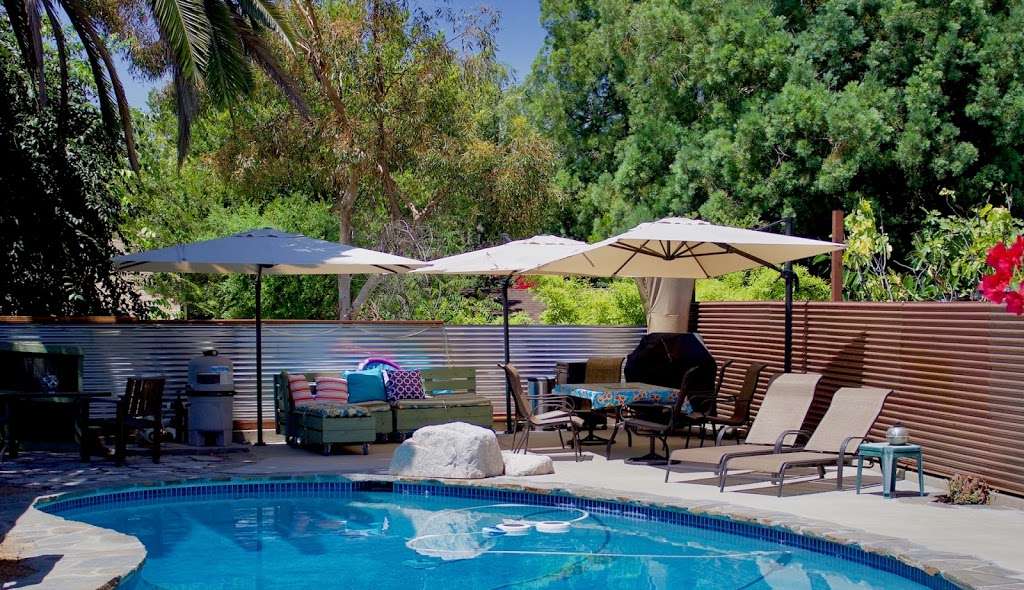 Poolside Cottage Pasadena - Walk to CalTech | 701 S Catalina Ave, Pasadena, CA 91106, USA | Phone: (626) 667-4658