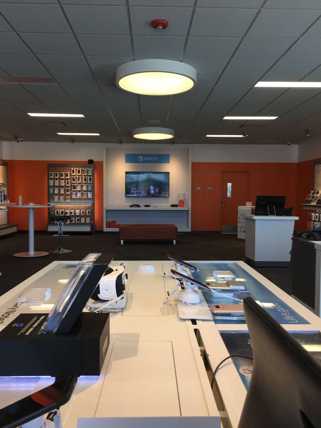 AT&T Store | 12879 Quebec St Unit 5, Thornton, CO 80602 | Phone: (720) 634-0595