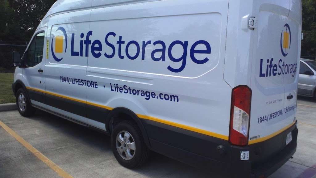 Life Storage | 3536 Hunt Ln, San Antonio, TX 78227, USA | Phone: (210) 674-1990