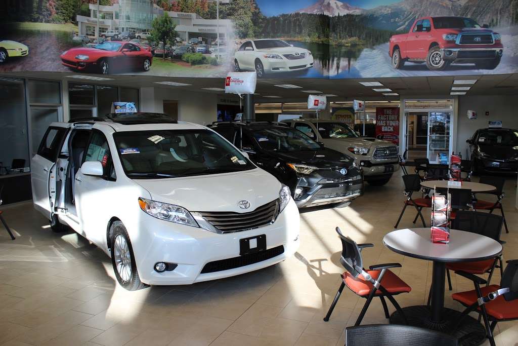 Bernardi Toyota | 1626 Worcester Rd, Framingham, MA 01702, USA | Phone: (508) 879-1520