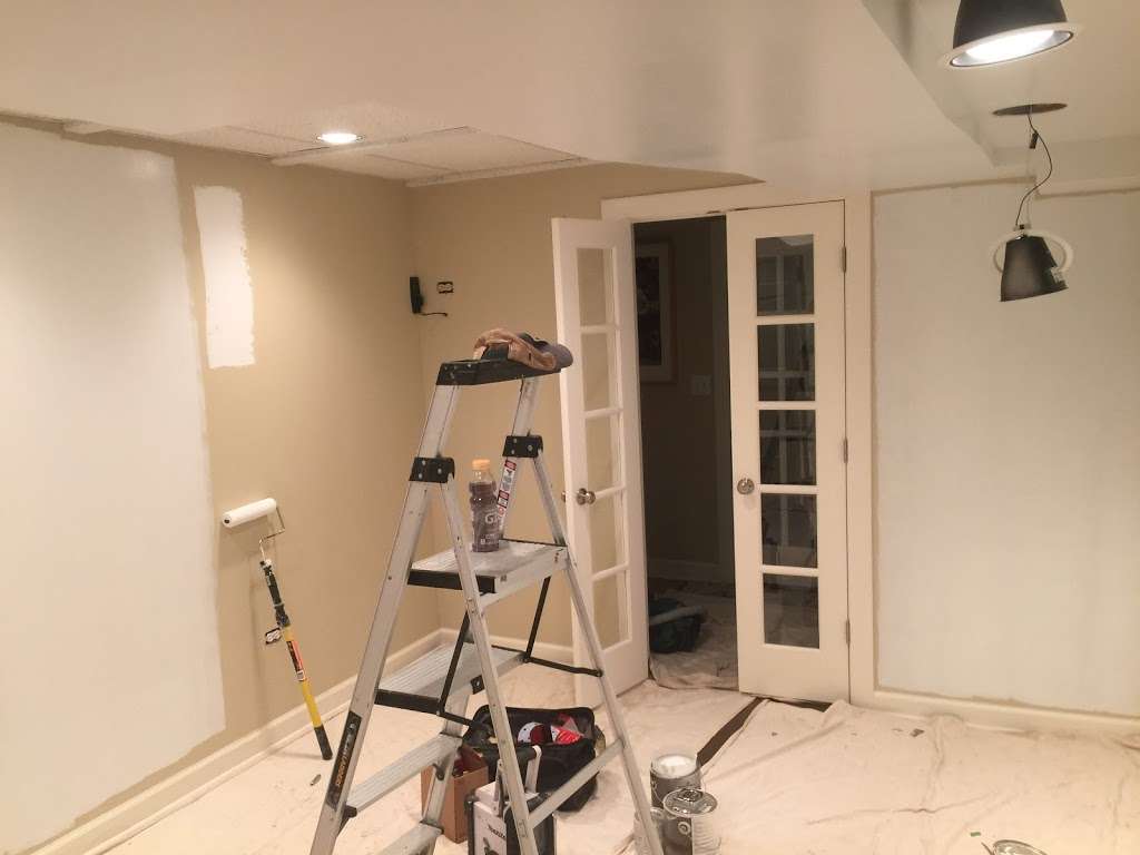 Bill Schneeberger Painting And Decorating LLC | 1321 1st St, Northbrook, IL 60062 | Phone: (847) 498-6237