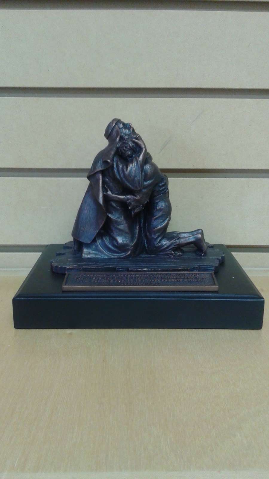 Jehova Nissi Christian Store | 13003 SW Loop 410 Building #2 Suite #204, San Antonio, TX 78224, USA | Phone: (210) 639-8089