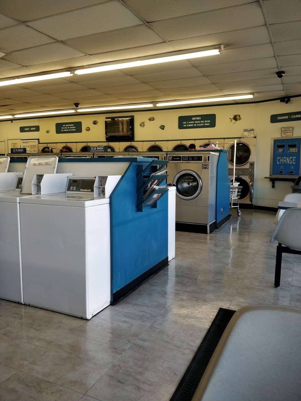 Lucky Coin Laundry | 16426 Crenshaw Blvd, Torrance, CA 90504, USA | Phone: (310) 715-6629