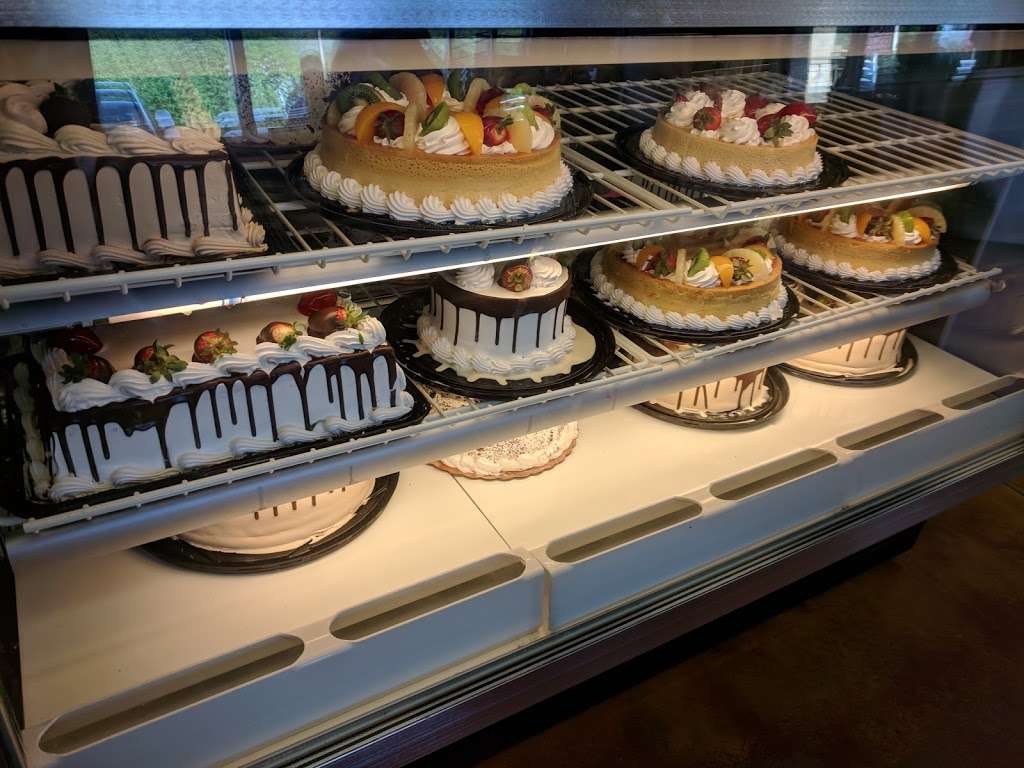 Pacos Bakery | 10415 Veterans Memorial Dr, Houston, TX 77038, USA | Phone: (281) 447-4702