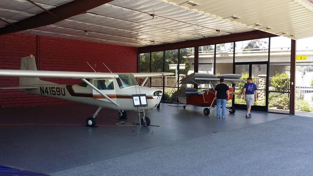 Santa Paula Airport | 28 Wright Taxi Way, Santa Paula, CA 93060, USA | Phone: (805) 933-1155