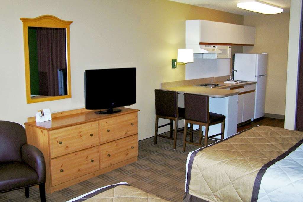 Extended Stay America Meadowlands - East Rutherford | 300 NJ-3, East Rutherford, NJ 07073, USA | Phone: (201) 939-8866